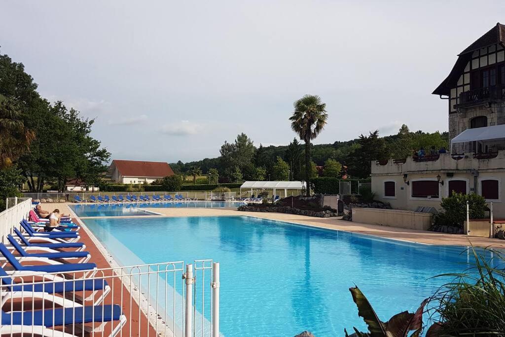 Mon Chalet En Ariege Avec Piscine Daumazan-sur-Arize Exterior foto